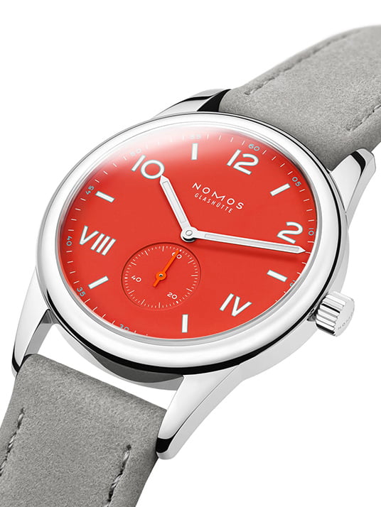 Club Campus
nonstop red